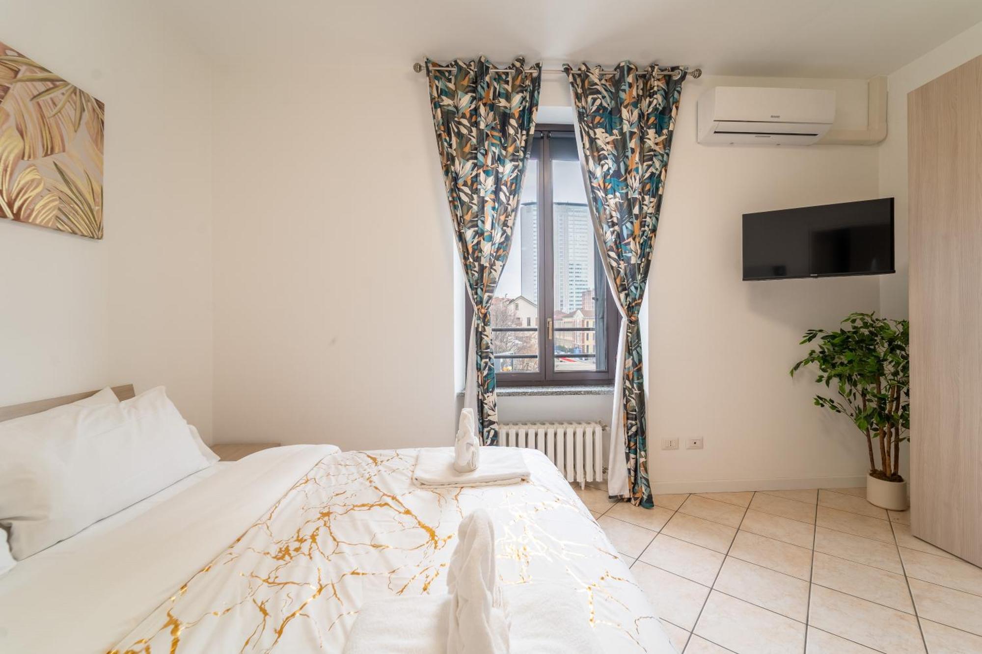 Ourjoy & Skyjoy Condo Units - Via M Gioia, 47 - Strong Wifi, 1 Private Parking, Central Station, Milan — Photos 2